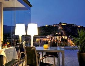 Španělský hotel AC Malaga Palacio s terasou