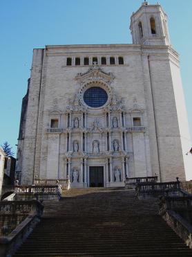 Město Girona s katedrálou Panny Marie