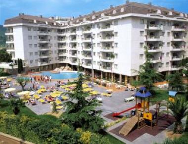 Španělský hotel Aqua Montagut s bazénem
