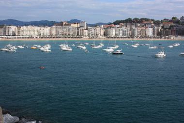 Část španělského města San Sebastián