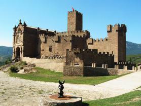 Camino de Santiago s pevností Castillo de Javier