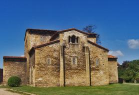 Ovieda - nedaleký kostel San Julian de los Prados