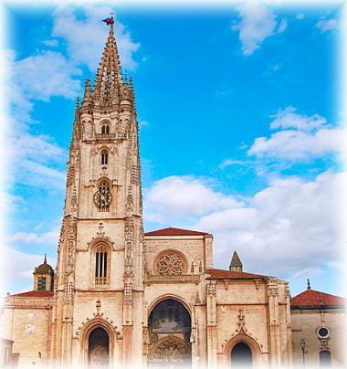 Španělské město Oviedo a katedrála Santa Maria